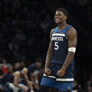 Kaiyun Sports-开云体育-森林狼官方：爱德华兹因右脚伤病管理今日对阵灰熊出战成疑